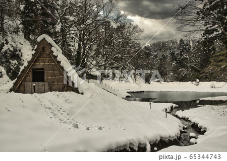 金沢市　雪寒の氷室 65344743