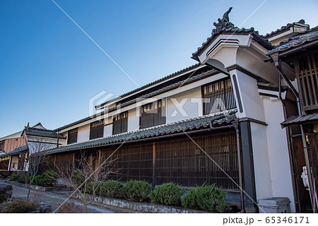 長野県　東御市　海野宿の町並み　袖うだつ 65346171