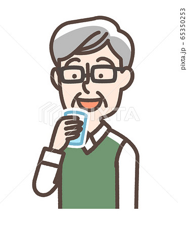 水を飲む男性 水を飲む男性 65350253