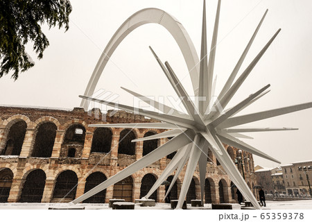 Arena di Verona with the Comet Star and snow - Veneto Italy 65359378