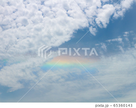 彩雲ときれいな雲の写真素材