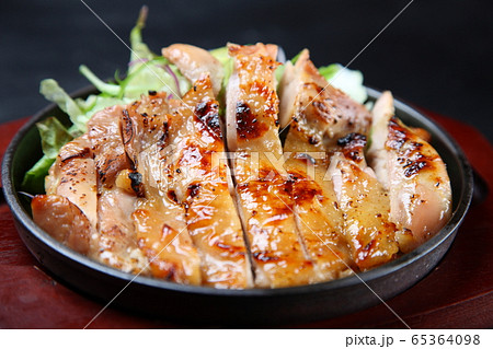 チキンのもろみ醤油焼き チキンのもろみ醤油焼き 65364098