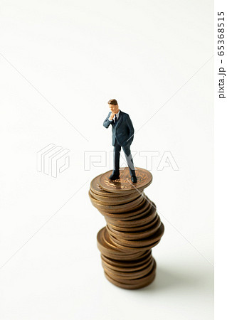 ビジネスマン お金 ビジネスマン お金 65368515