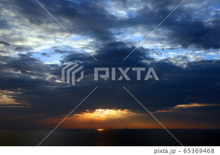 夕日 日没 ビーチ 65369468
