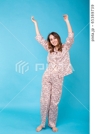 young girl pajama 