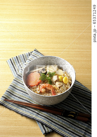 釜飯 炊き込みご飯 釜飯 炊き込みご飯 65371249