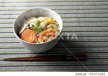 釜飯 炊き込みご飯 釜飯 炊き込みご飯 65371262