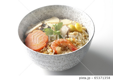 釜飯　炊き込みご飯 65371358