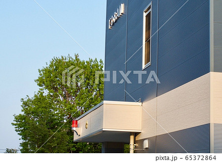 交番と赤色灯 65372864