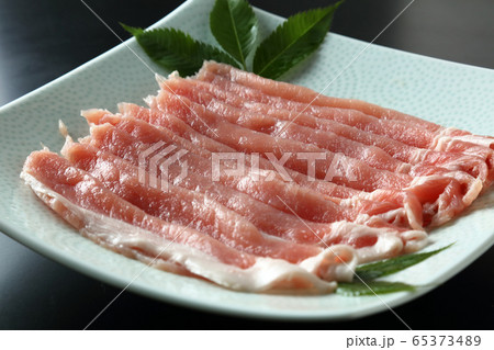 豚ロース 薄切り 豚ロース 薄切り 65373489