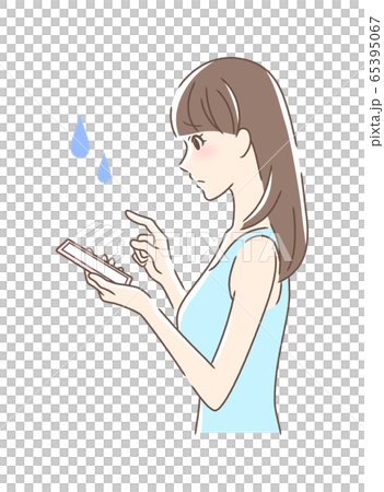 スマホを操作して不安な女性の横顔 65395067