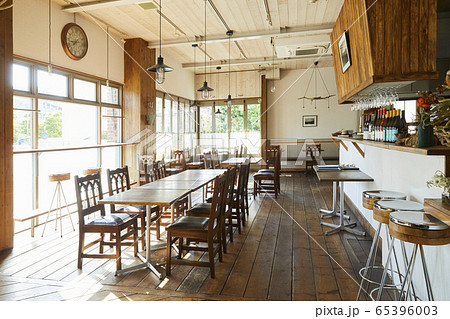 カフェ　カフェバー　ダイニングバー　飲食店 65396003