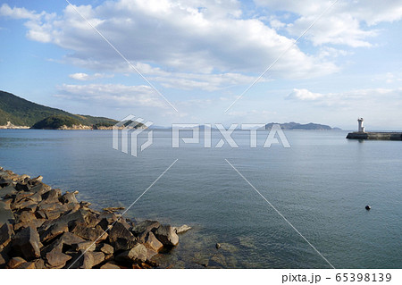 鞆の浦から見える瀬戸内の島々 65398139