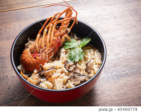 伊勢海老の炊き込みご飯 伊勢海老の炊き込みご飯 65400778