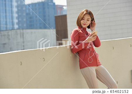 女性 女 女の子 65402152