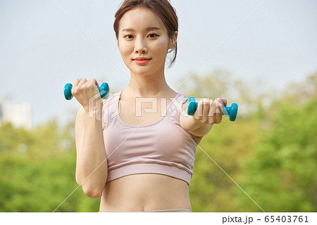 女性 女 女の子 65403761