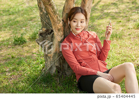 女性 女 女の子 65404445