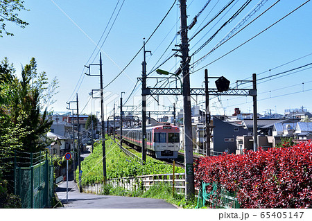池ノ上付近の井の頭線の風景 65405147