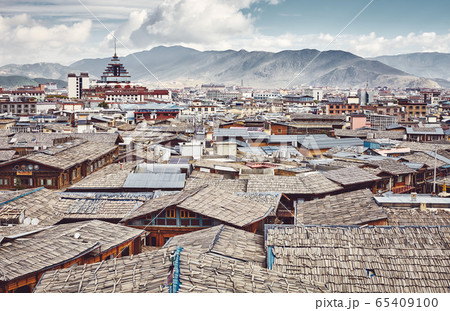 Roofs of Dukezong, Shangri La old town skyline, Roofs of Dukezong, Shangri La old town skyline, 65409100