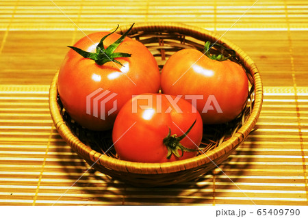 トマト 65409790