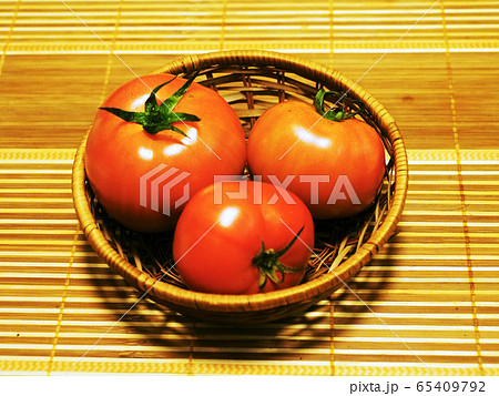 トマト 65409792
