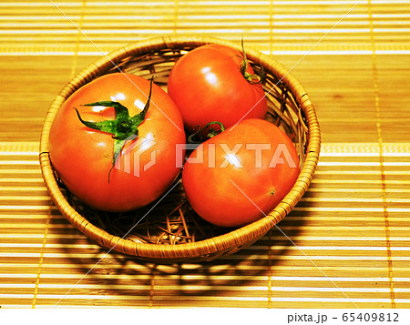 トマト 65409812