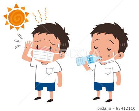イラスト素材：水を飲む男の子　マスク　子供　熱中症対策 65412110