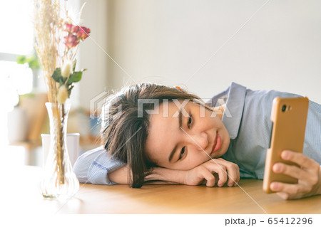 無気力 寂しい 疲労 恋愛 退屈 無気力 寂しい 疲労 恋愛 退屈 65412296