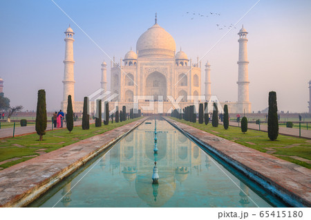 Beautiful view of Taj Mahal in the Indian city of Agra, Uttar Pradesh, India Beautiful view of Taj Mahal in the Indian city of Agra, Uttar Pradesh, India 65415180