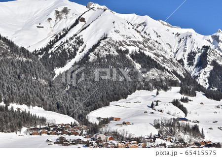 スイスの雪山 65415575