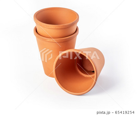 Empty ceramic brown flower pot 65419254