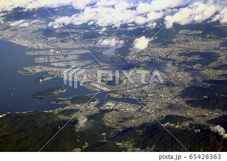 上空より望む：広島市 65426363