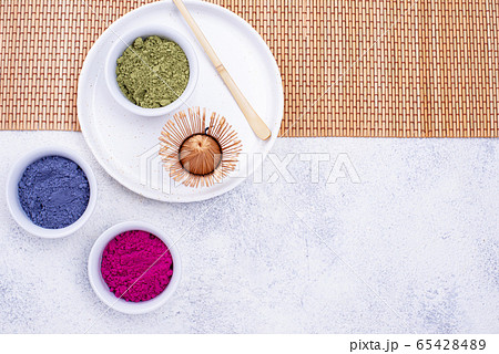 Green, blue and pink matcha powder 65428489