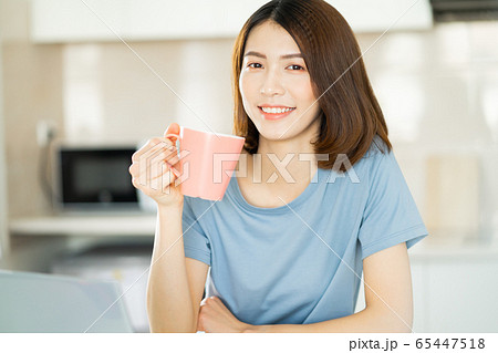 Woman , home, lifestyle 65447518