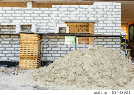 Construction of foam concrete blocks. Expansion of 65448921