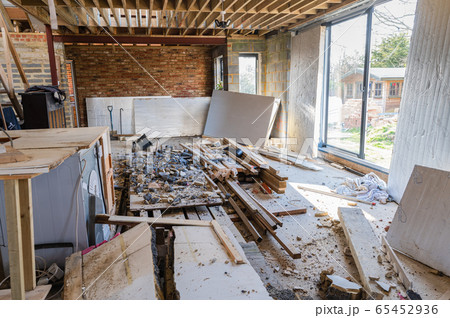 Demolition of the wall of house 65452936