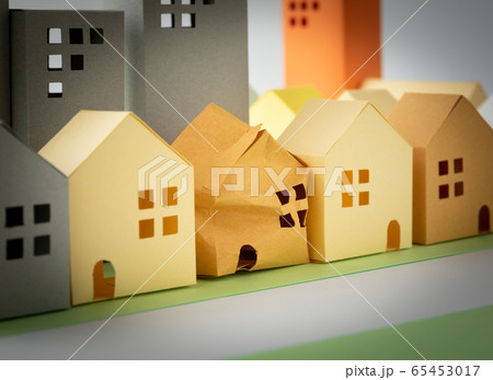 空き家問題 不良物件 所有者不明土地 老朽化 不動産 相続 廃屋 登記 欠陥住宅 空き家問題 不良物件 所有者不明土地 老朽化 不動産 相続 廃屋 登記 欠陥住宅 65453017