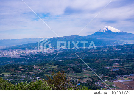 (静岡県)伊豆丹那盆地と富士山 (静岡県)伊豆丹那盆地と富士山 65453720