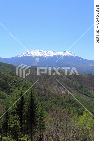 開田高原地蔵峠から望む御岳山 開田高原地蔵峠から望む御岳山 65455328