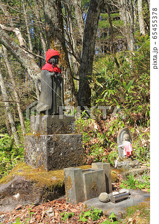 開田高原地蔵峠のお地蔵さん 開田高原地蔵峠のお地蔵さん 65455378