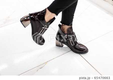 Patent black stylish fall boots with silver heel 65470663