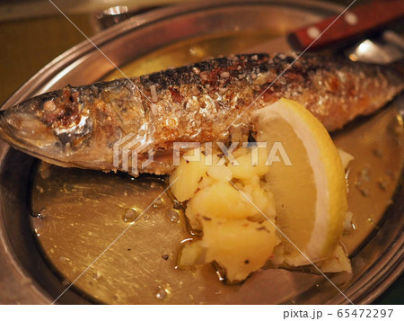 ポルトガル版イワシの塩焼き 65472297