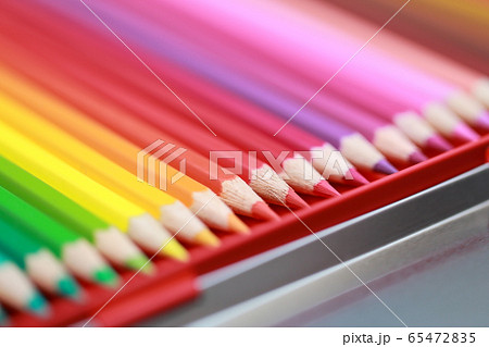 色鉛筆 えんぴつ 文房具 趣味 アート 教育 芸術 知育 学習 グラデーション コピースペース の写真素材