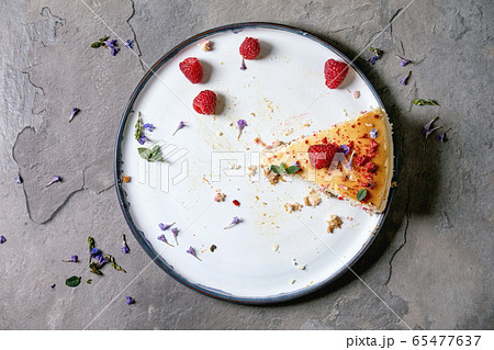 Raspberry baked cheesecake Raspberry baked cheesecake 65477637