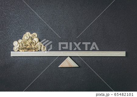 シーソーとお金 シーソーとお金 65482101