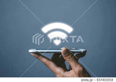 スマホとWi-Fiマーク スマホとWi-Fiマーク 65483058