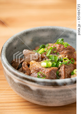 牛すじの煮込み 65484735