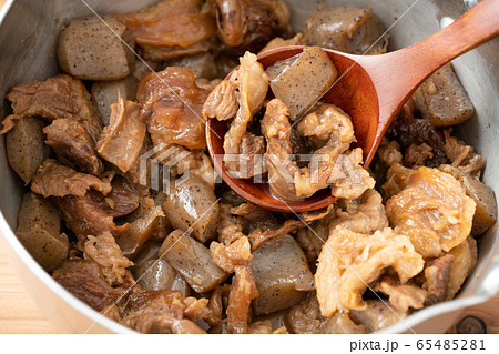 牛すじの煮込み 65485281