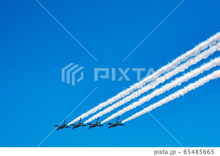 青空とブルーインパルス 松島基地 青空とブルーインパルス 松島基地 65485665