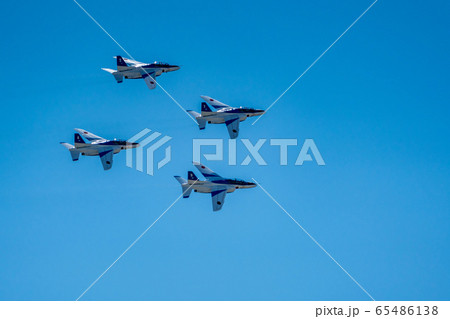 青空とブルーインパルス 松島基地 青空とブルーインパルス 松島基地 65486138